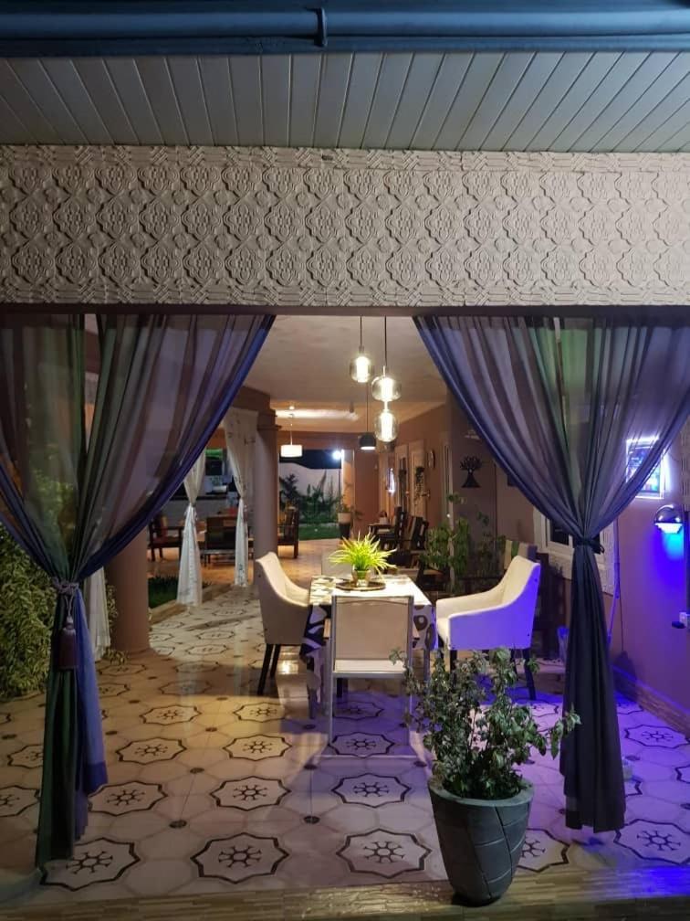 Nana Adu Guest House Koforidua Buitenkant foto
